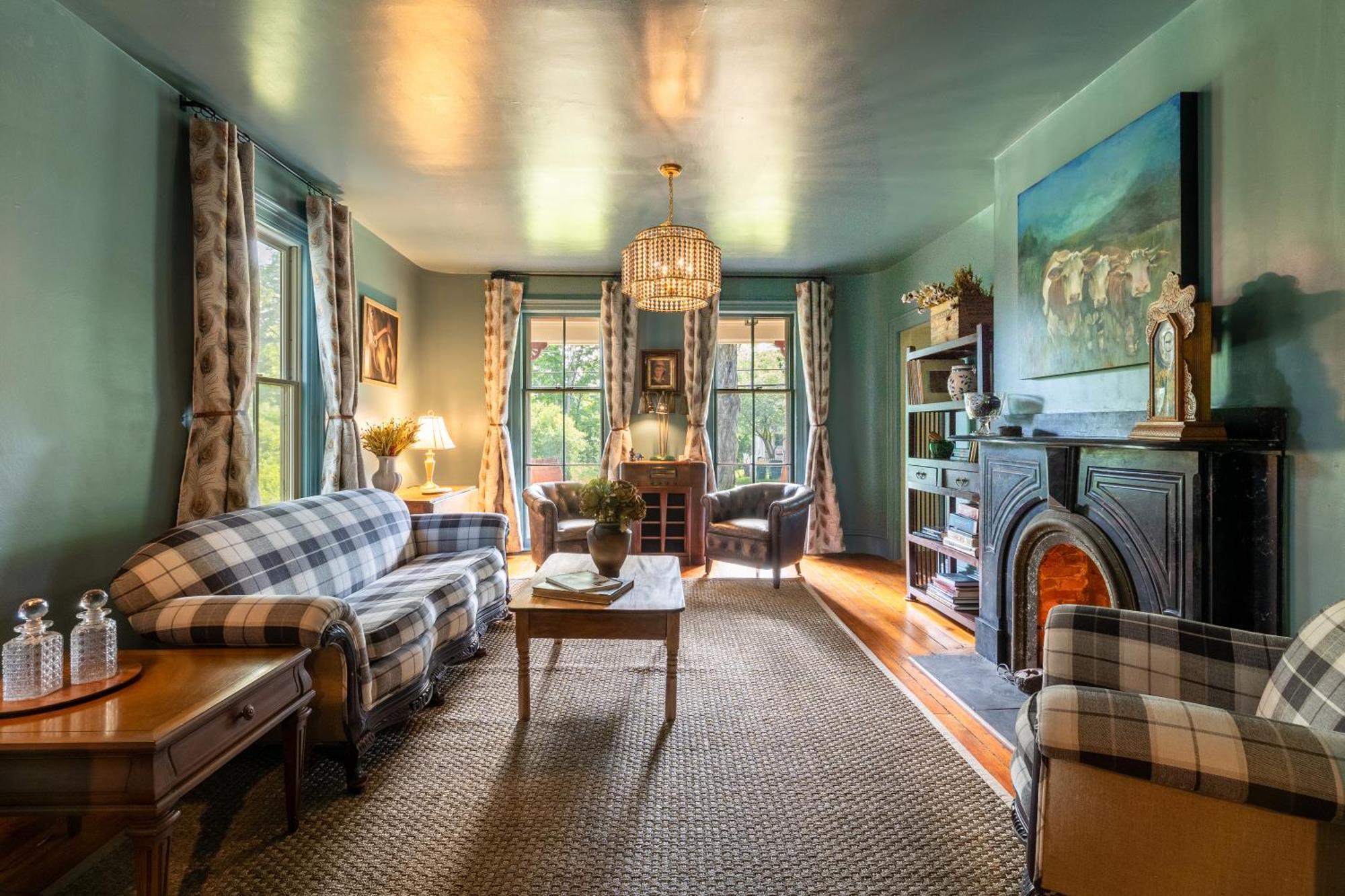 Wilder House Berkshires Bed & Breakfast Sheffield Exterior foto